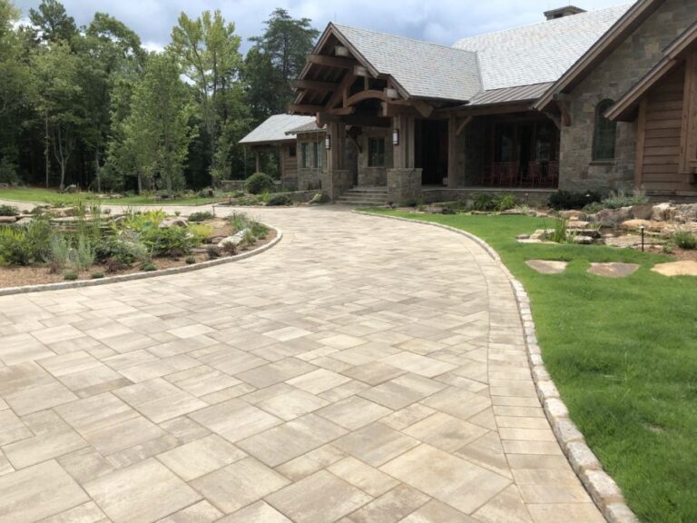 The Sanctuary at Lake Wylie Pavers Driveway